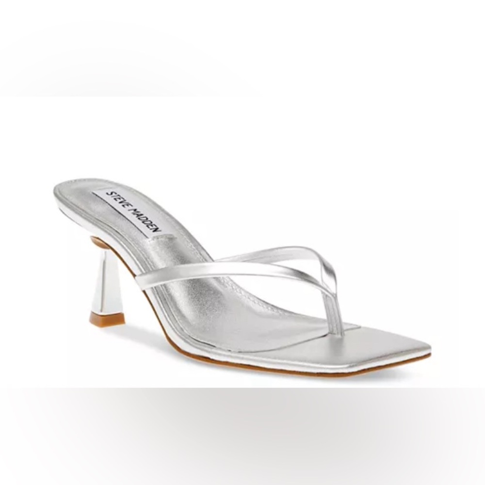 Steve Madden Allies slip on thong heeled sandals, size 7, silver